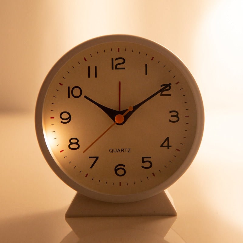 Retro Analog Alarm Clock with Battery Operation Non-Ticking Quartz Movement and Backlight
